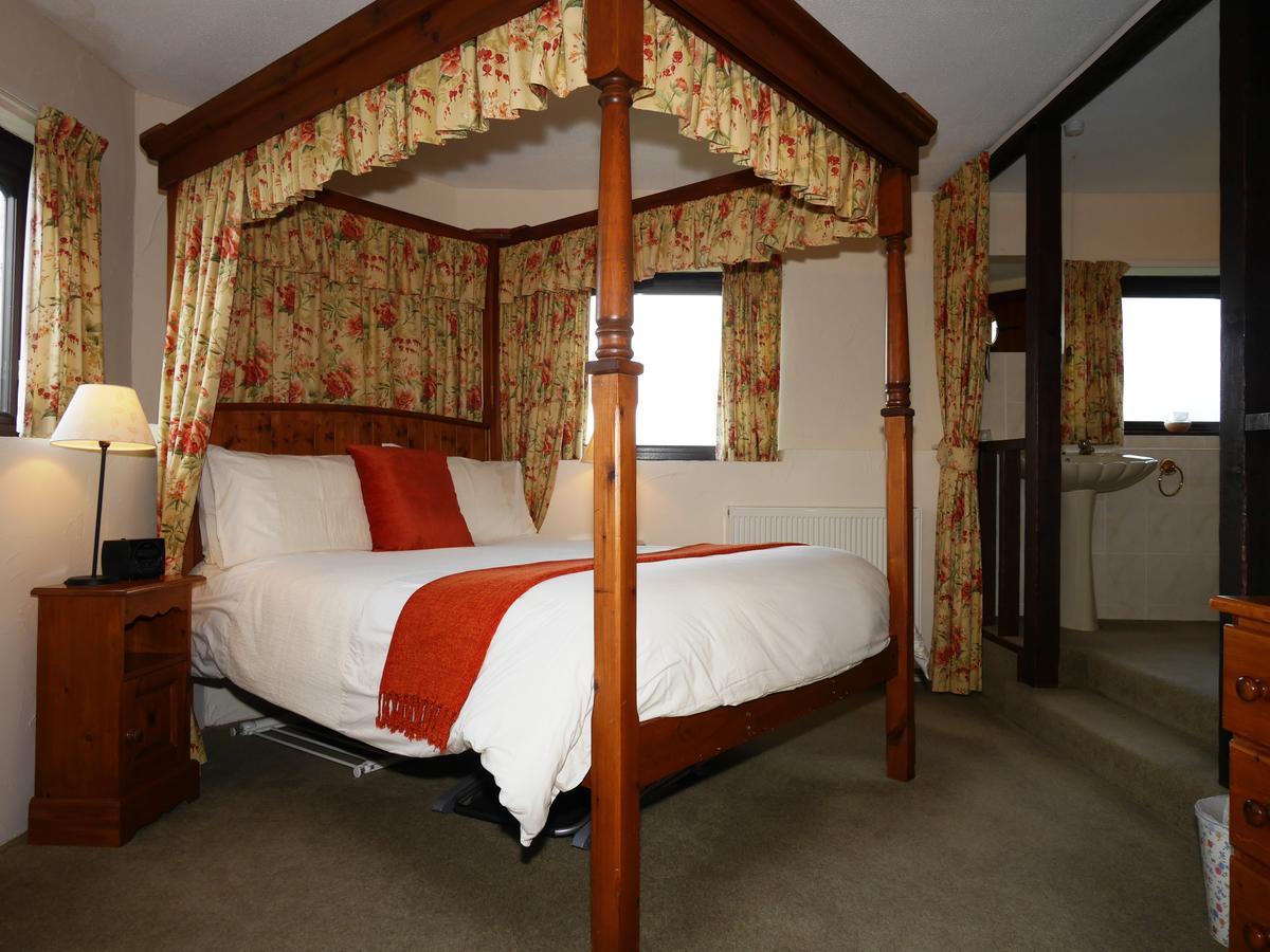 بود Kennacott Court Holiday Cottages المظهر الخارجي الصورة
