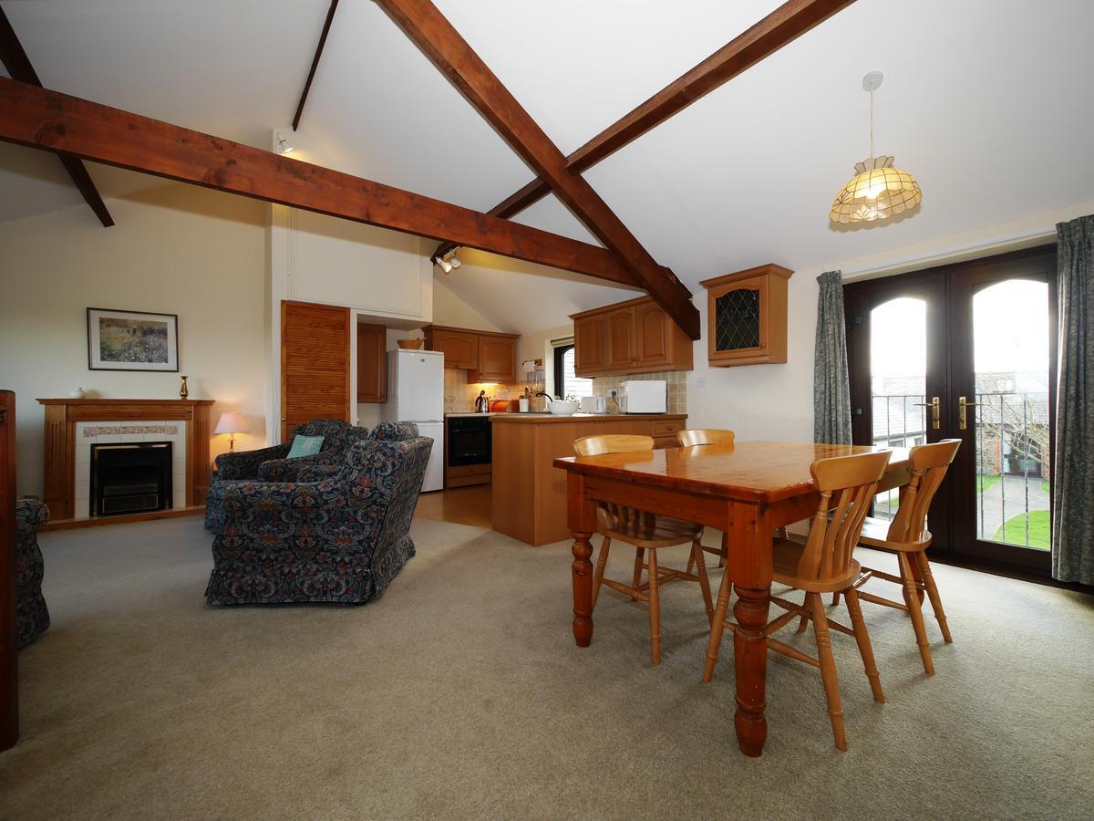 بود Kennacott Court Holiday Cottages المظهر الخارجي الصورة