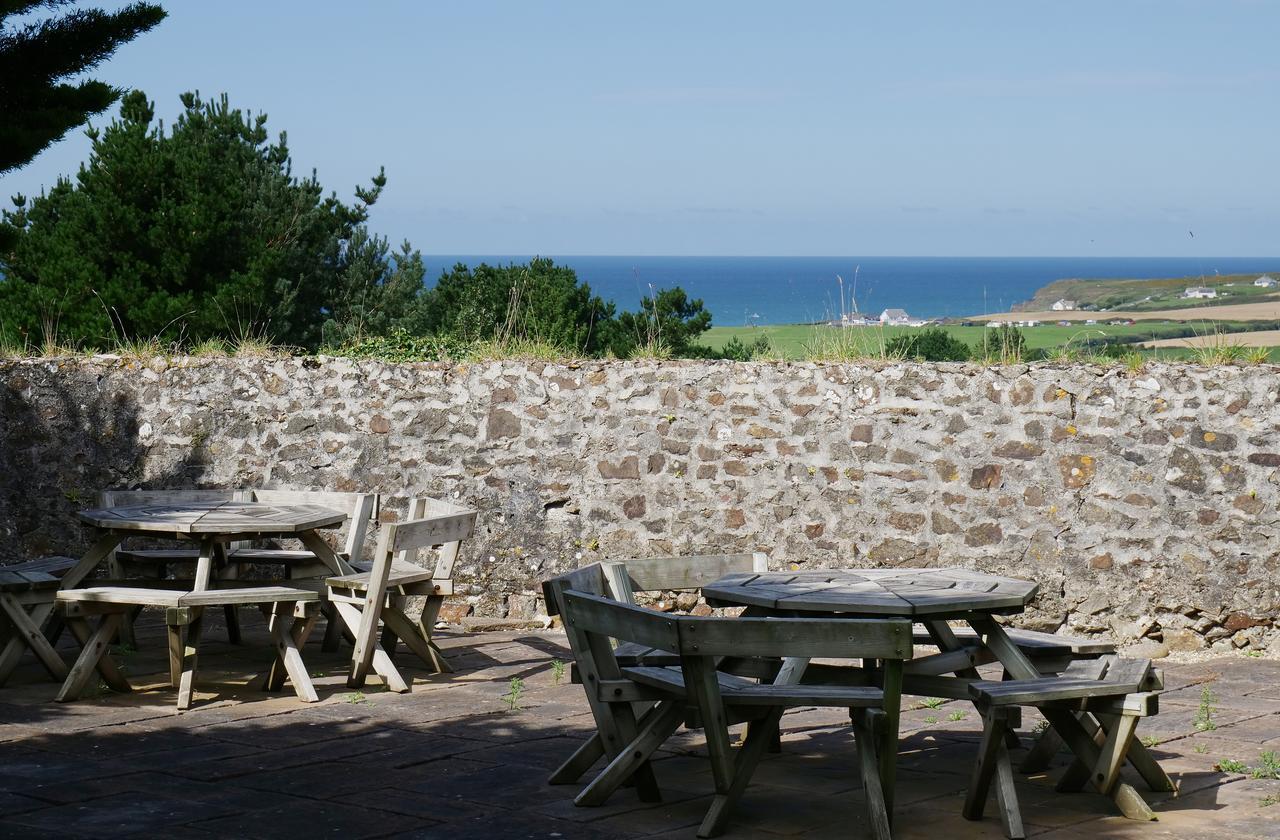 بود Kennacott Court Holiday Cottages المظهر الخارجي الصورة